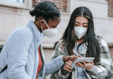 How communities are connected during the COVID-19 crisis
