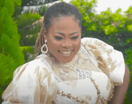 Joyce Blessing - Odo Kese (Official Video) + Audio