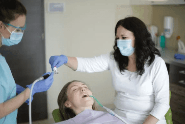 How Can I Get a Dental Hygienist Scholarship?