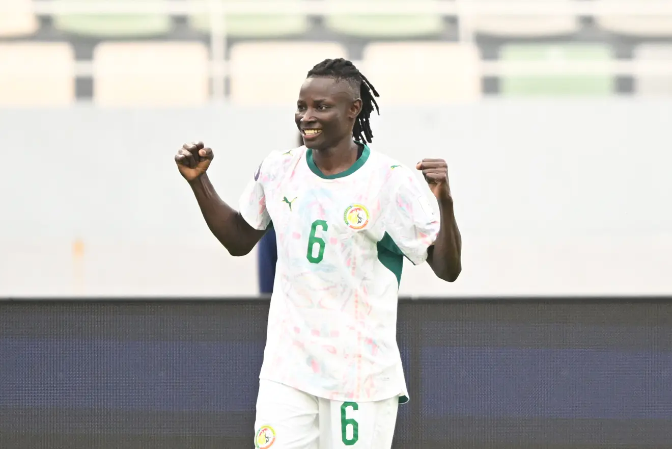 Senegal defeats Kenya with a crucial Mbengue strike.
